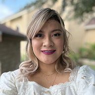 Yaya Acosta - Social Media at Alvva Immigration Services